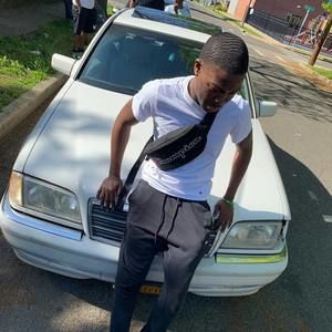 Meet your Posher, Johnathan